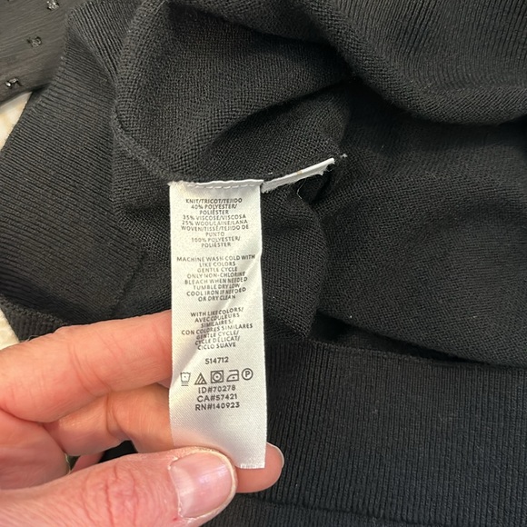 Loft sweater with sheer sleeves - Picture 6 of 6